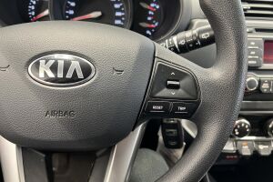 Kia Rio esikatselu 18