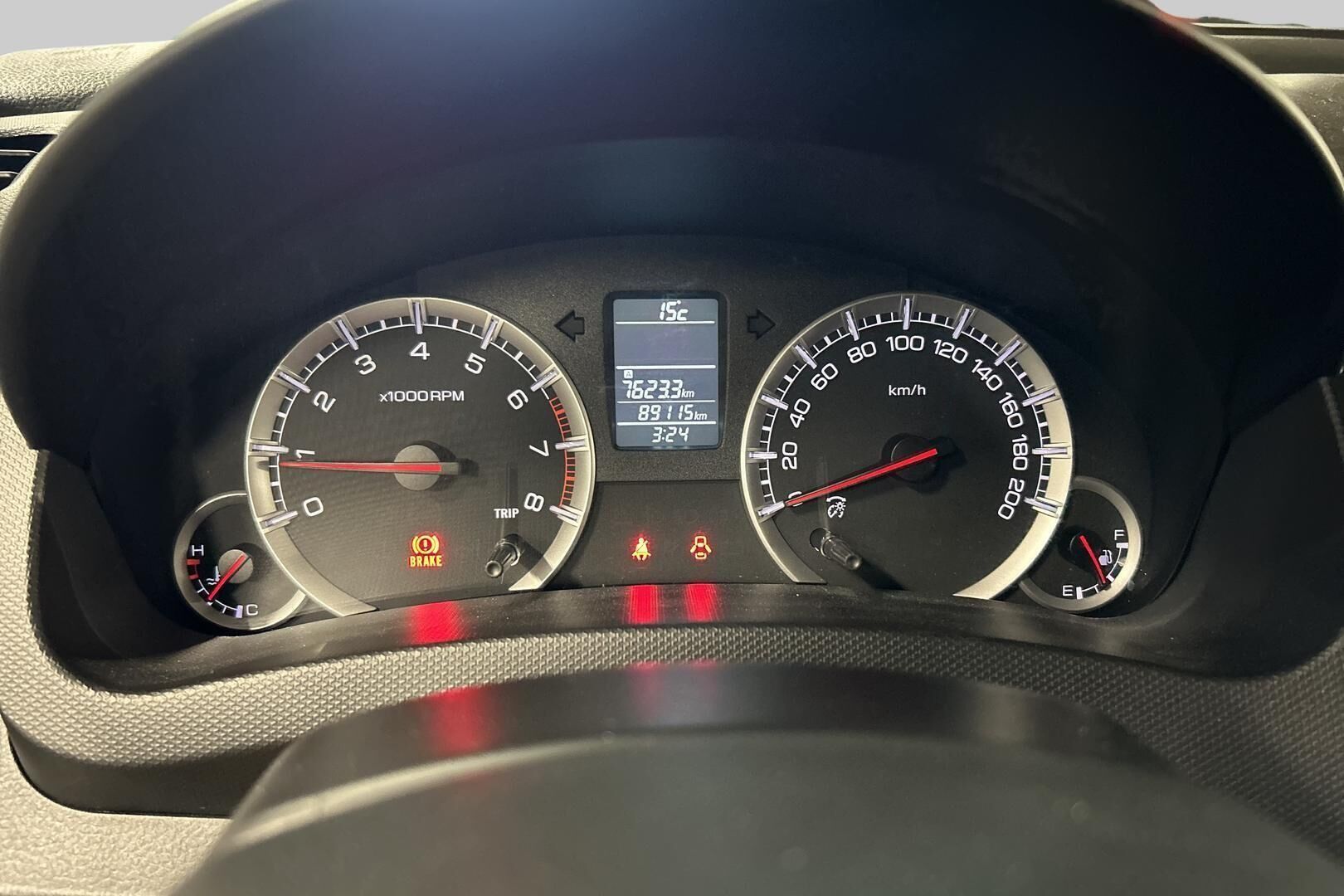 Suzuki Swift iso kuva 11