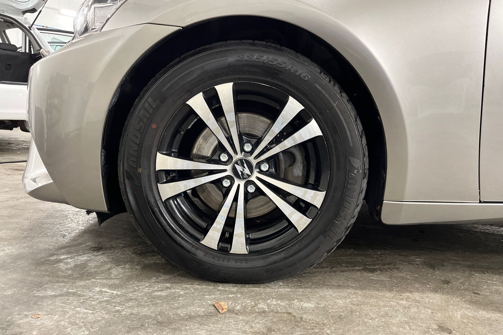 Lexus IS iso kuva 11