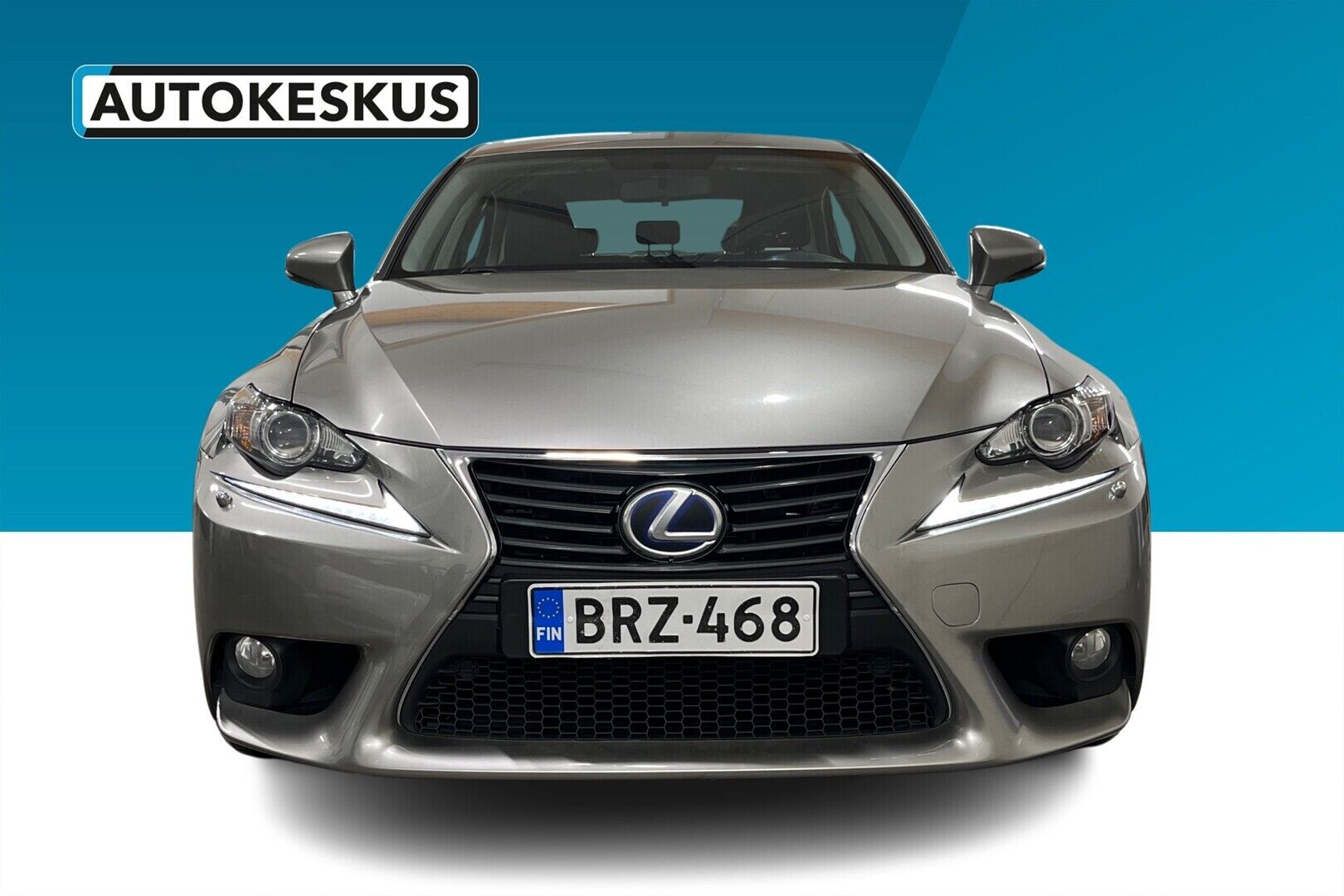 Lexus IS iso kuva 4