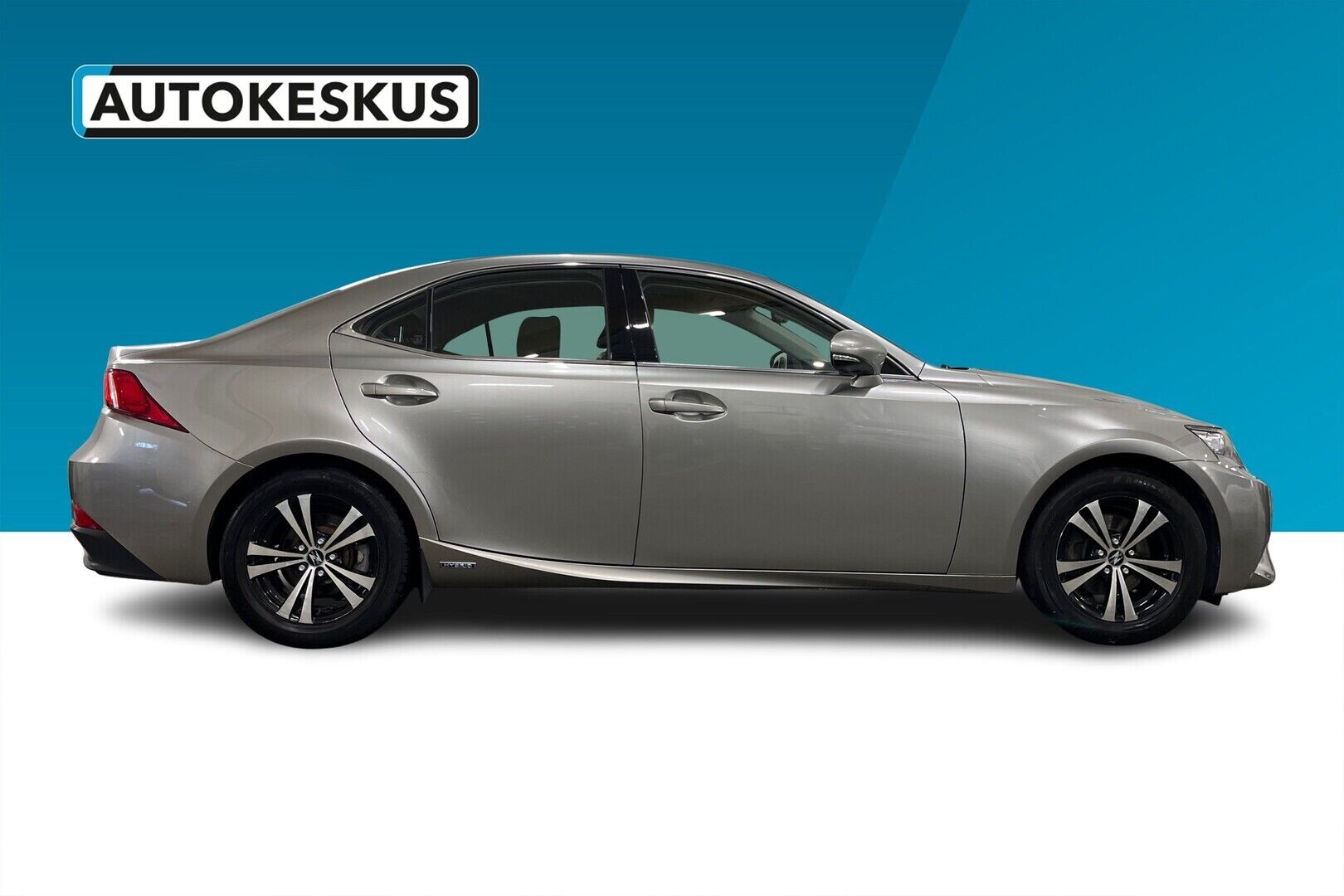 Lexus IS iso kuva 6