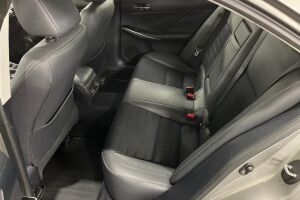 Lexus IS esikatselu 9