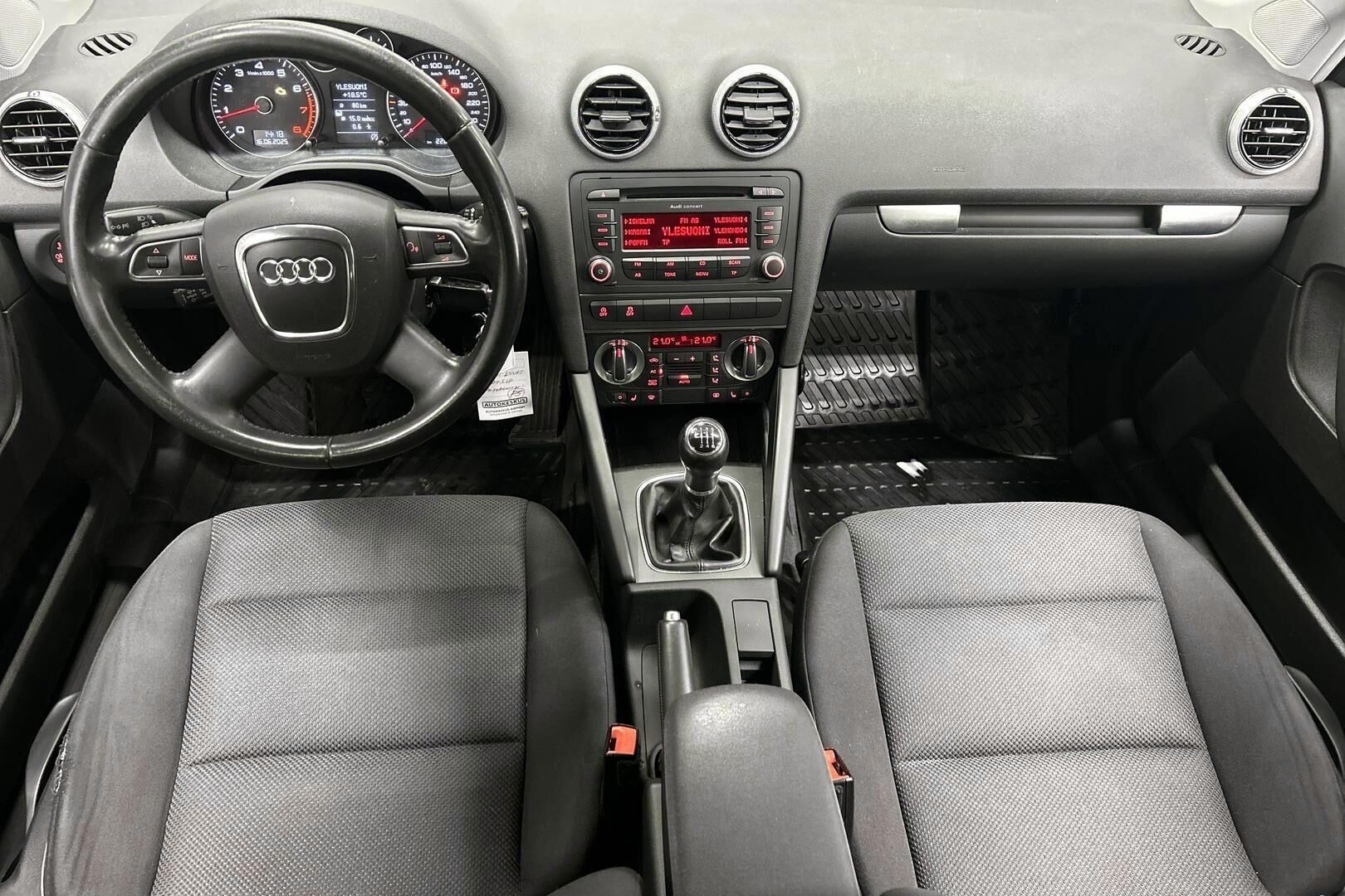 Audi A3 iso kuva 10