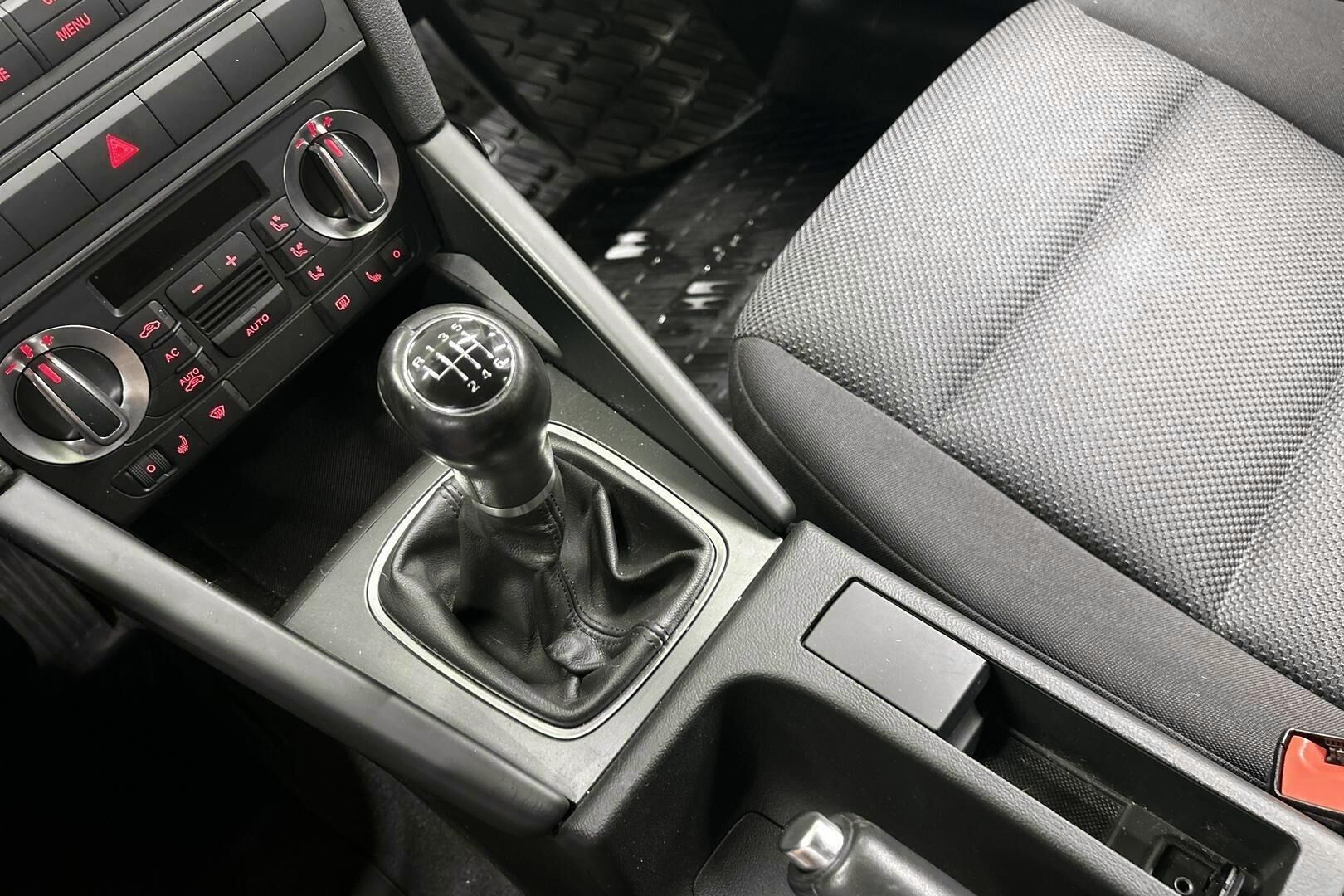 Audi A3 iso kuva 18
