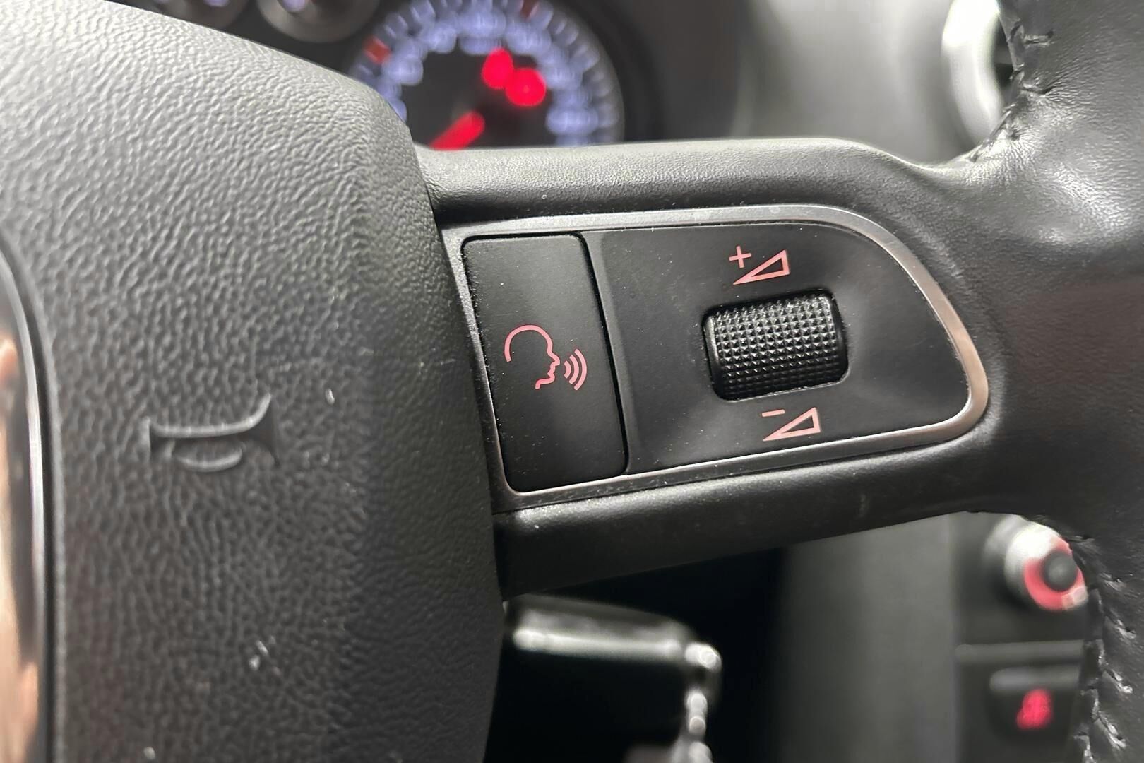Audi A3 iso kuva 36