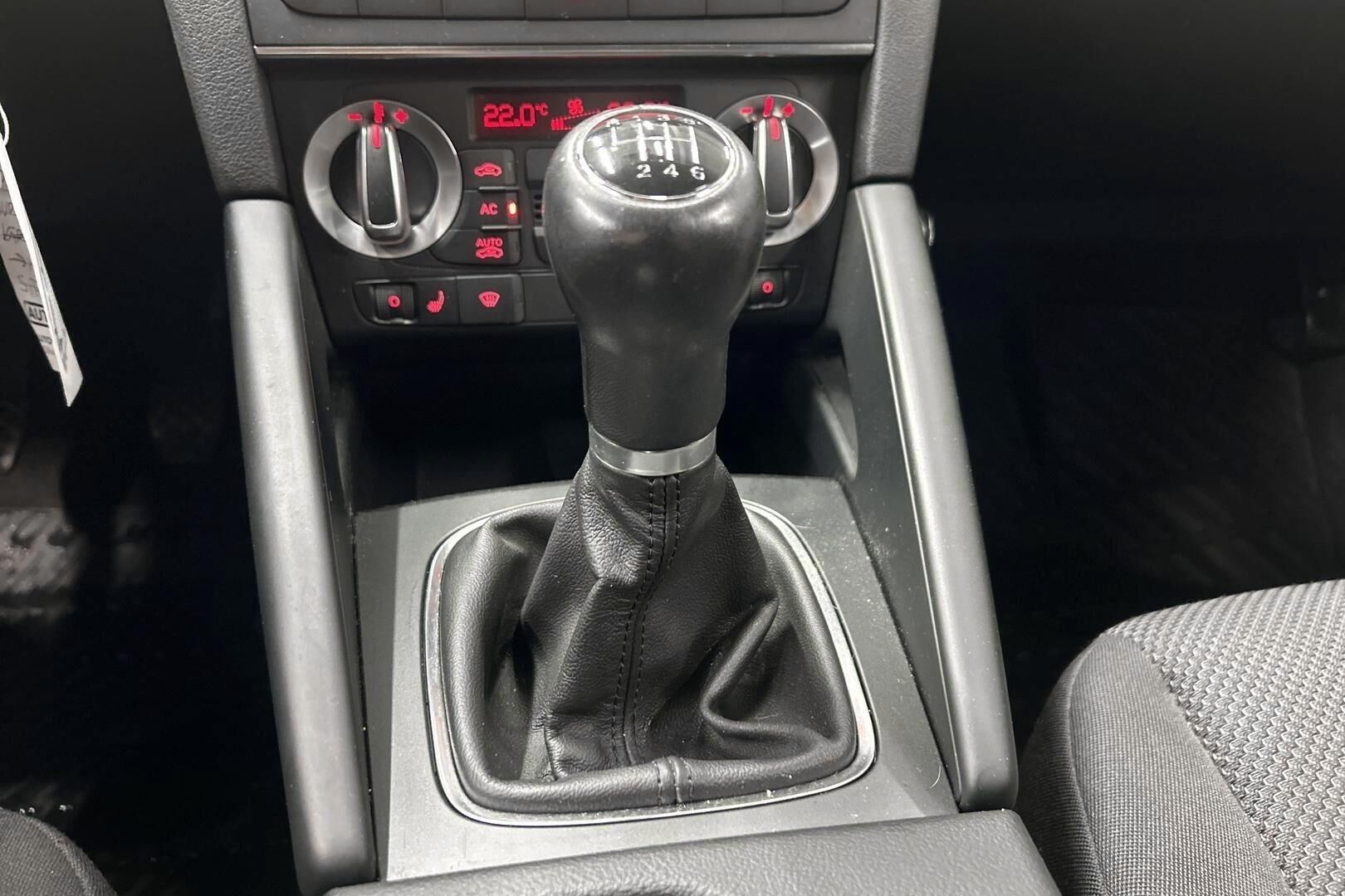 Audi A3 iso kuva 39
