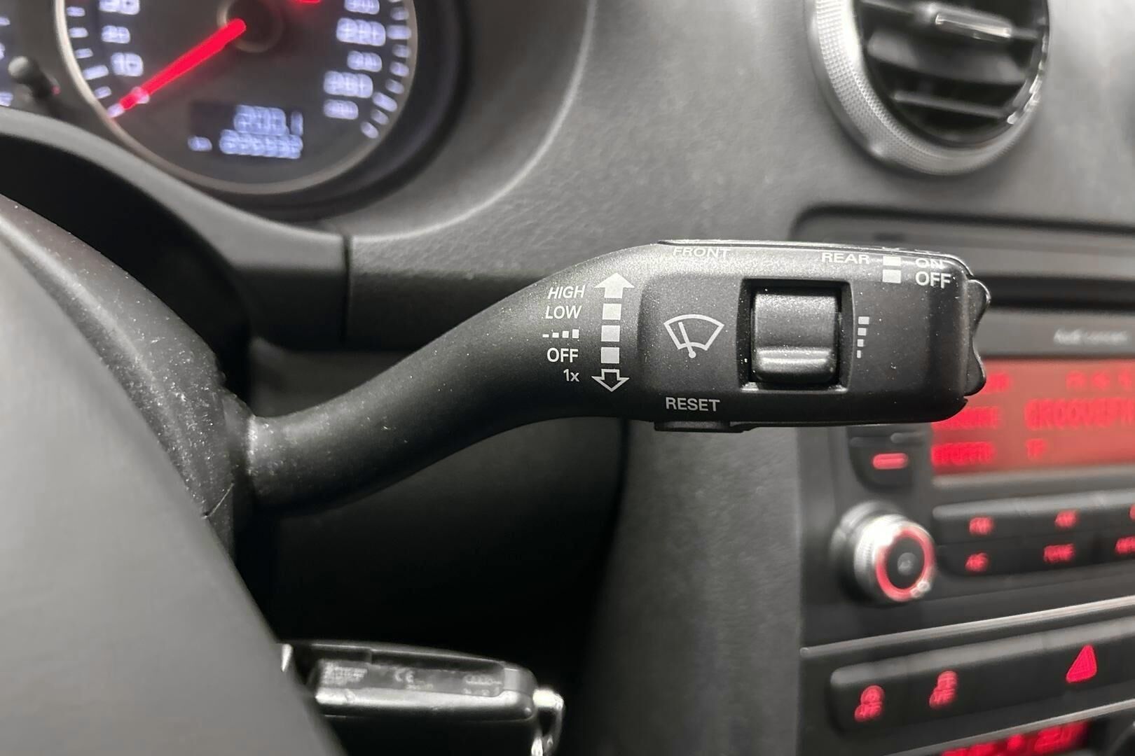 Audi A3 iso kuva 40