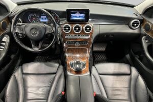 Mercedes-Benz C esikatselu 11