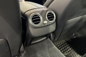 Mercedes-Benz C esikatselu 31