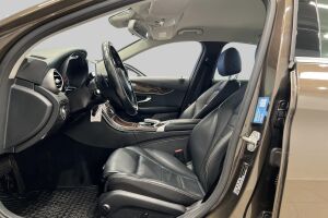 Mercedes-Benz C esikatselu 9