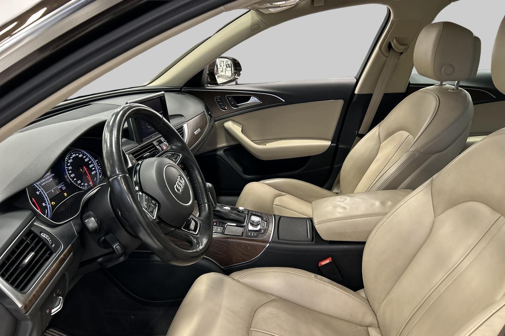 Audi A6 allroad quattro iso kuva 10