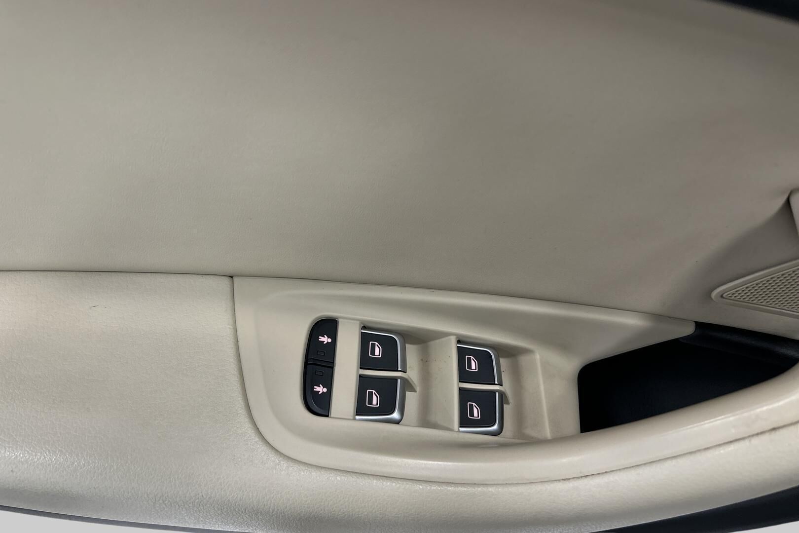 Audi A6 allroad quattro iso kuva 18