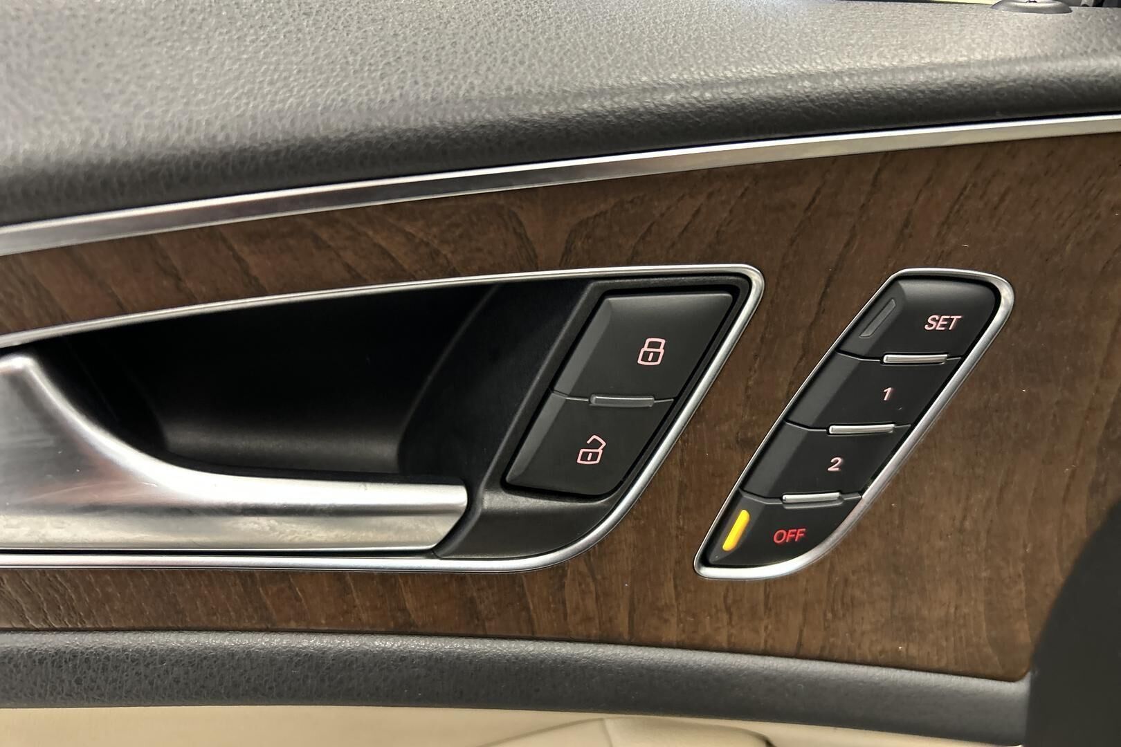 Audi A6 allroad quattro iso kuva 19