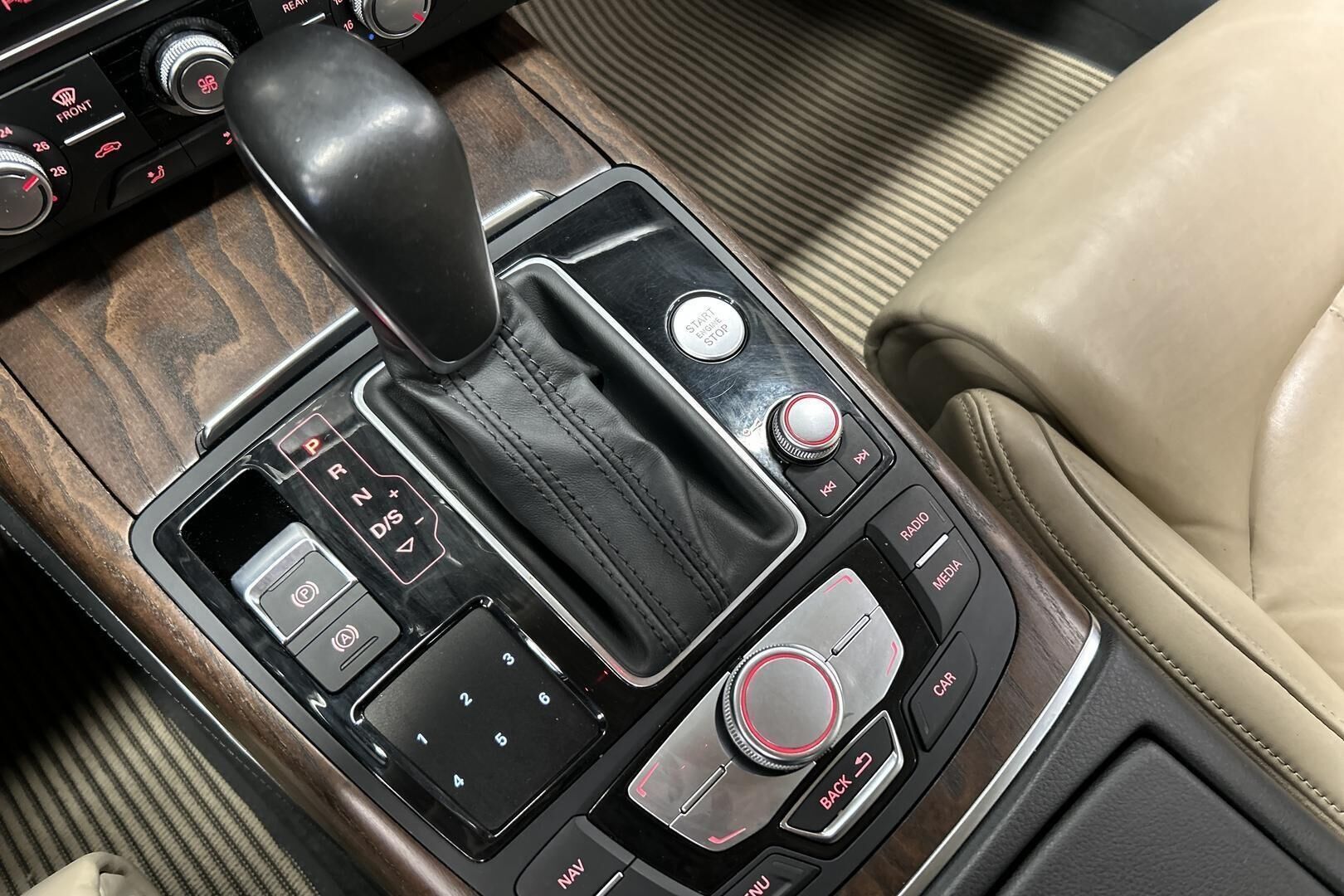 Audi A6 allroad quattro iso kuva 21