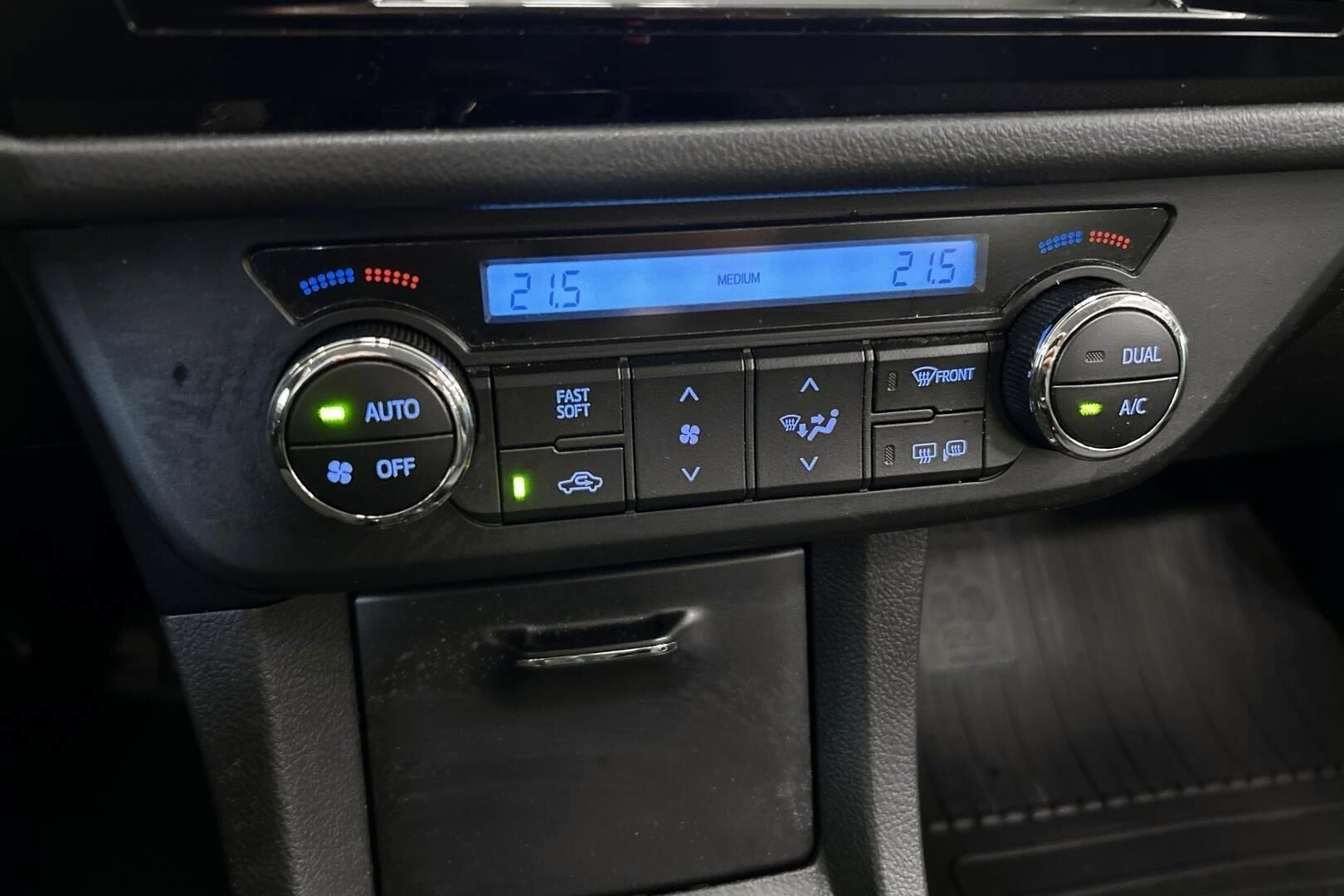 Toyota Corolla iso kuva 20