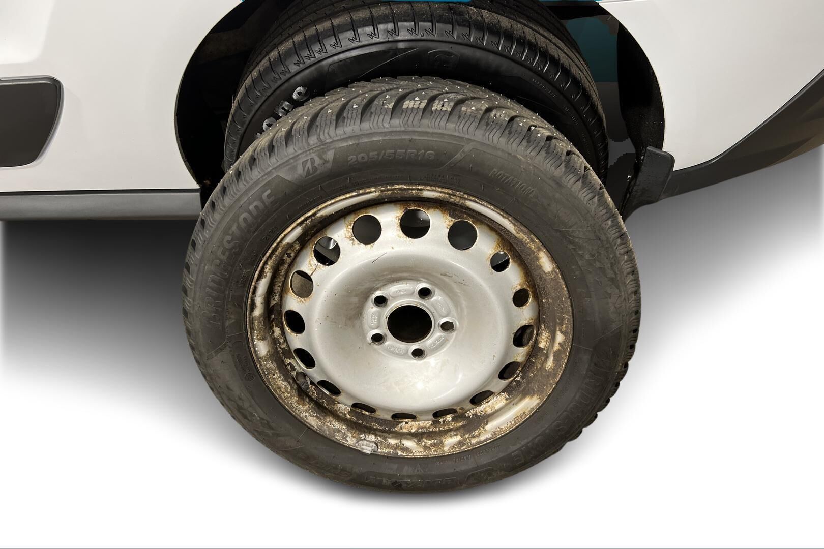 Ford Transit Connect iso kuva 14