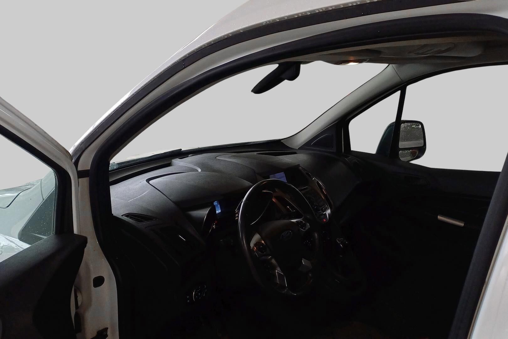 Ford Transit Connect iso kuva 2