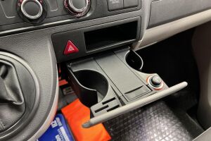 Volkswagen Transporter esikatselu 16