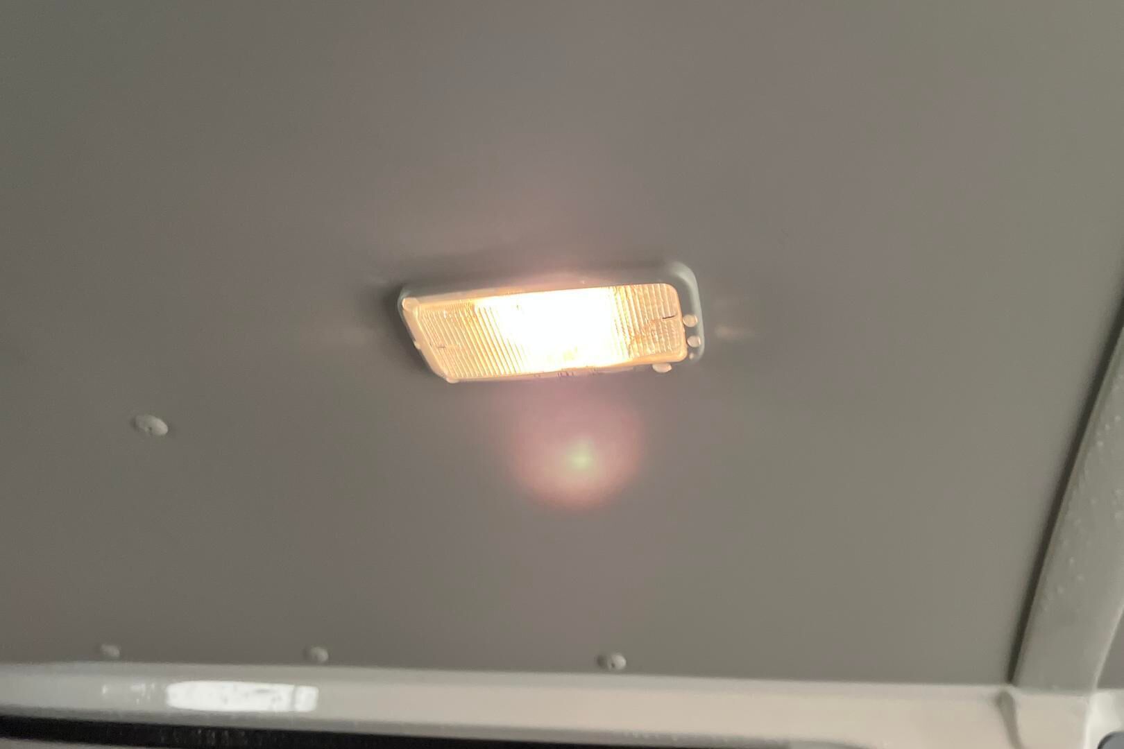 Volkswagen Transporter iso kuva 25