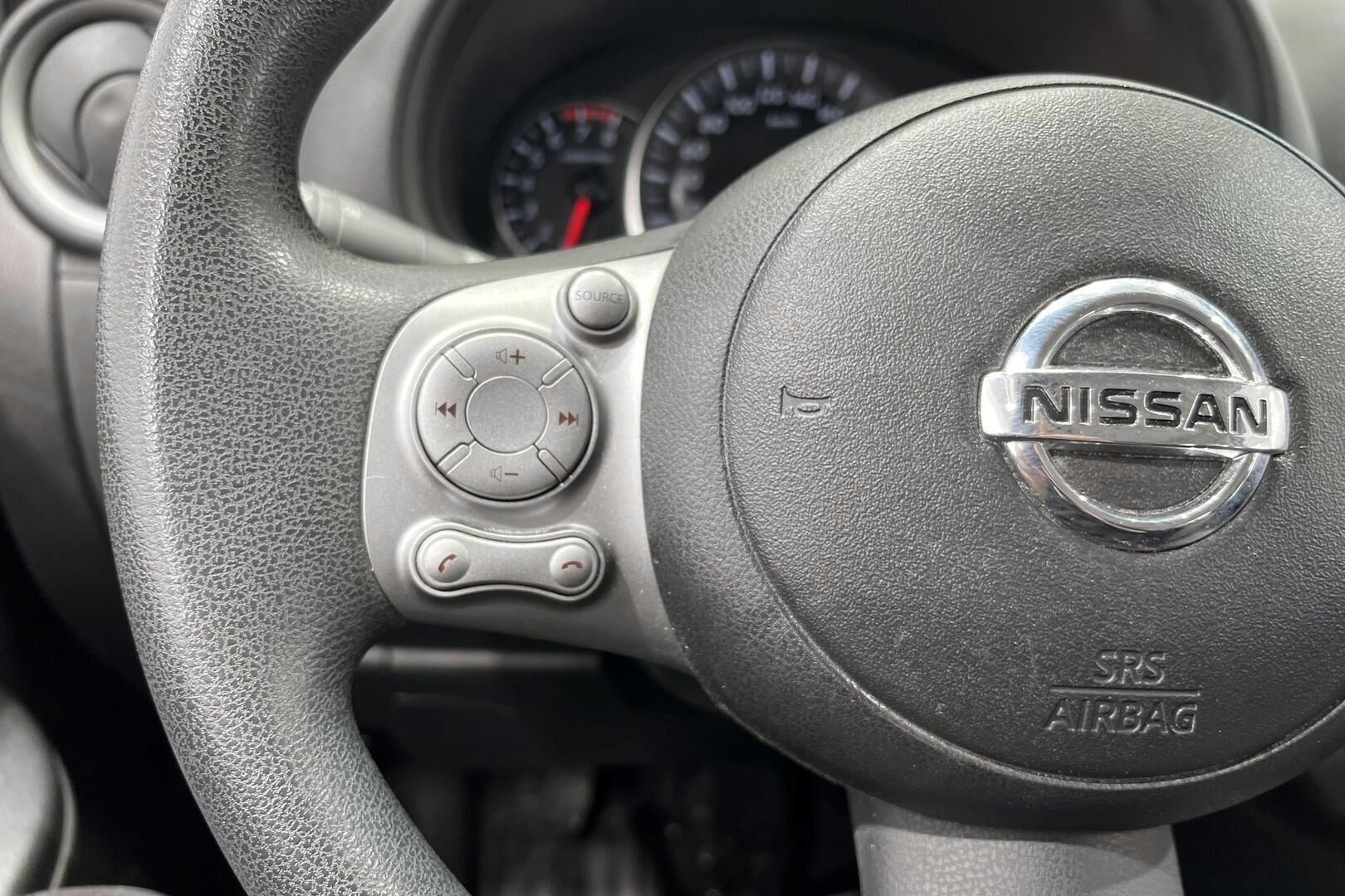 Nissan Micra iso kuva 19