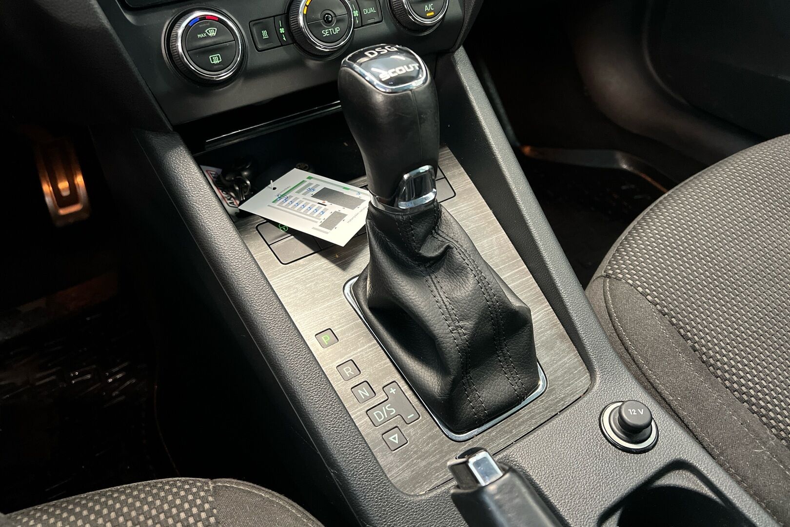 Skoda Octavia iso kuva 14