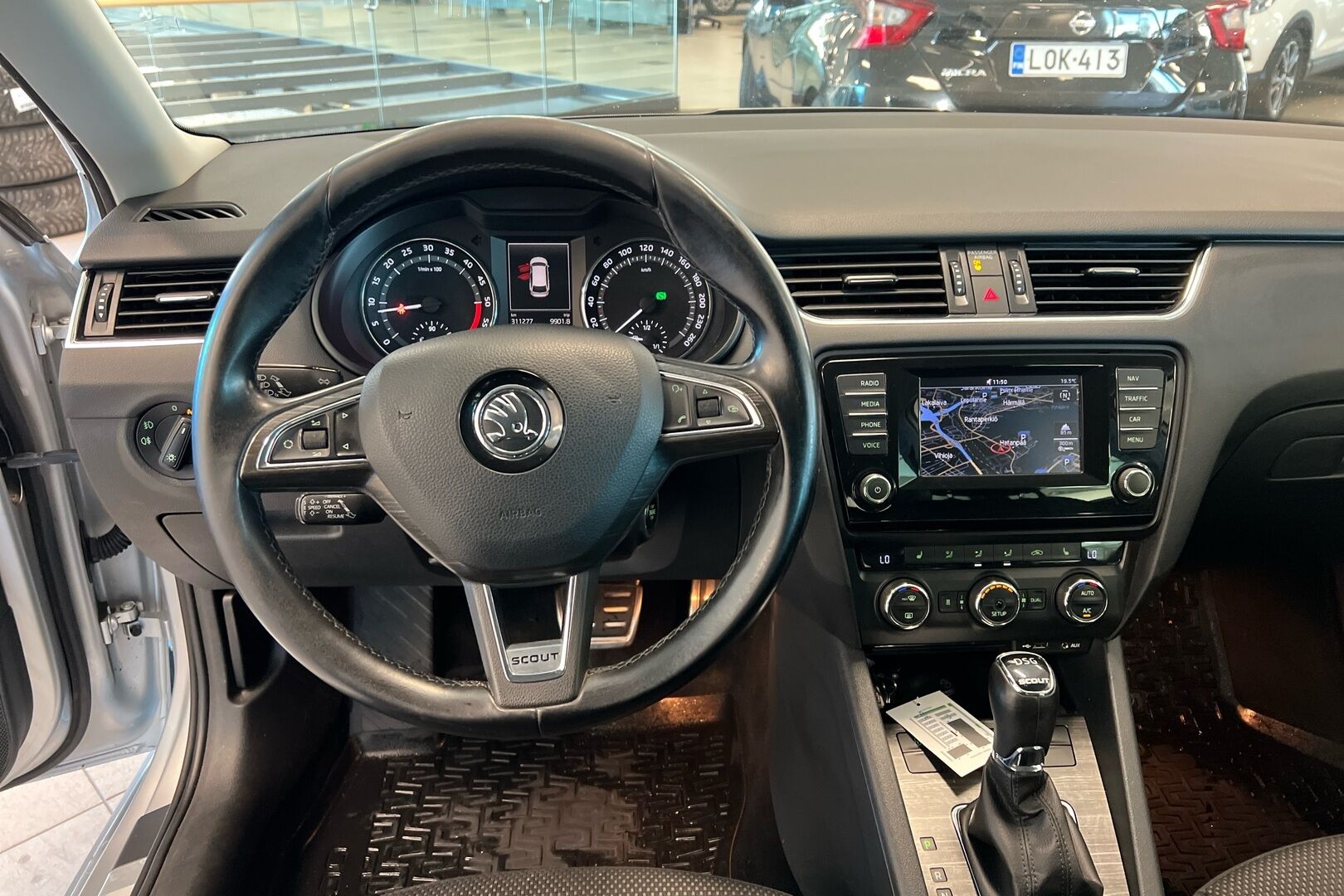 Skoda Octavia iso kuva 20