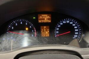 Toyota Avensis esikatselu 11