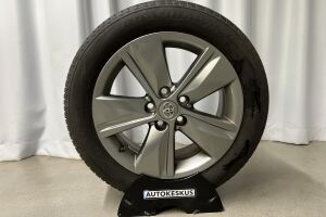 Toyota Avensis esikatselu 17