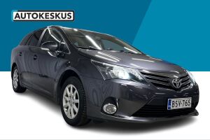 Toyota Avensis esikatselu 2