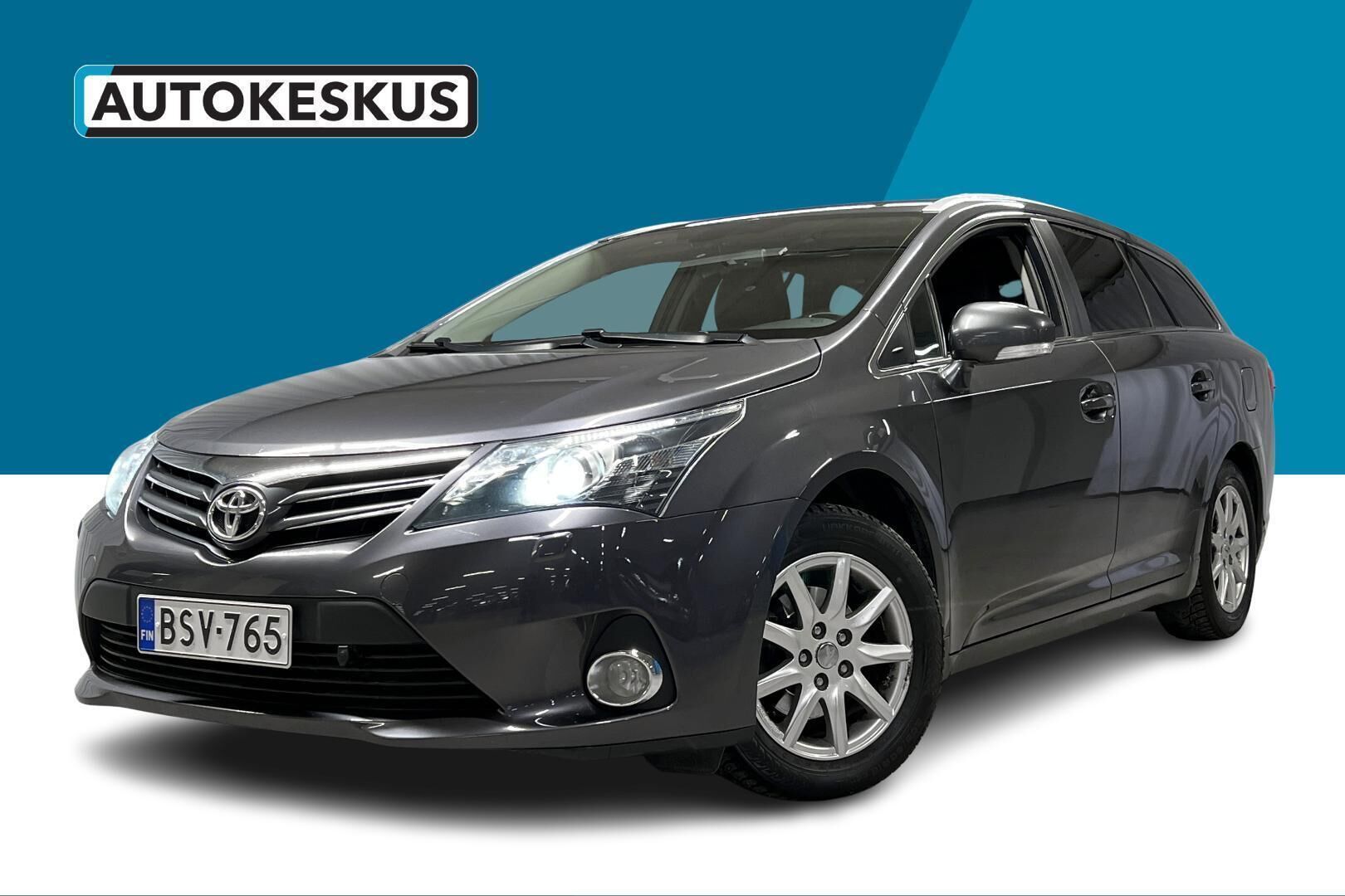 Toyota Avensis iso kuva 19
