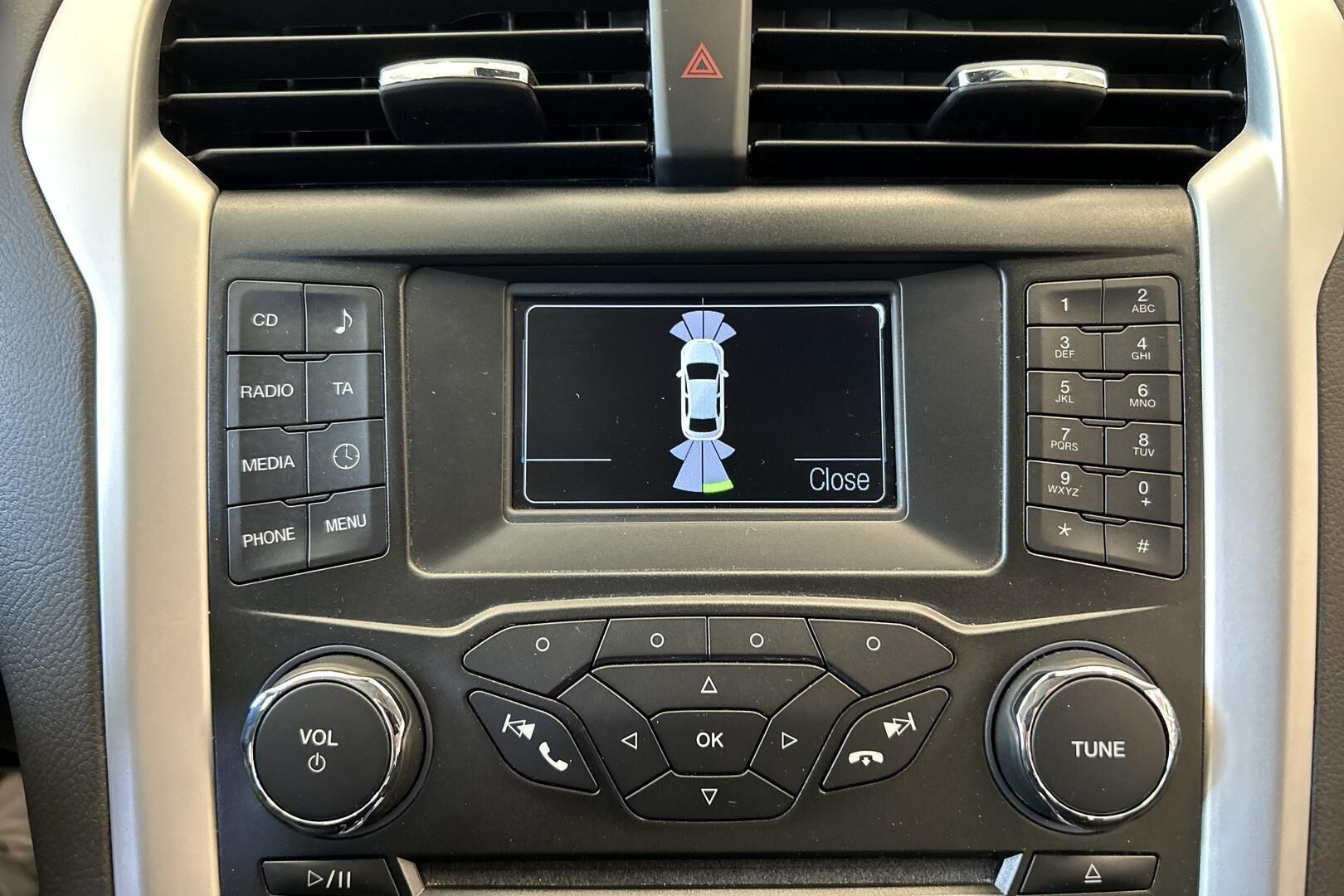 Ford Mondeo iso kuva 30