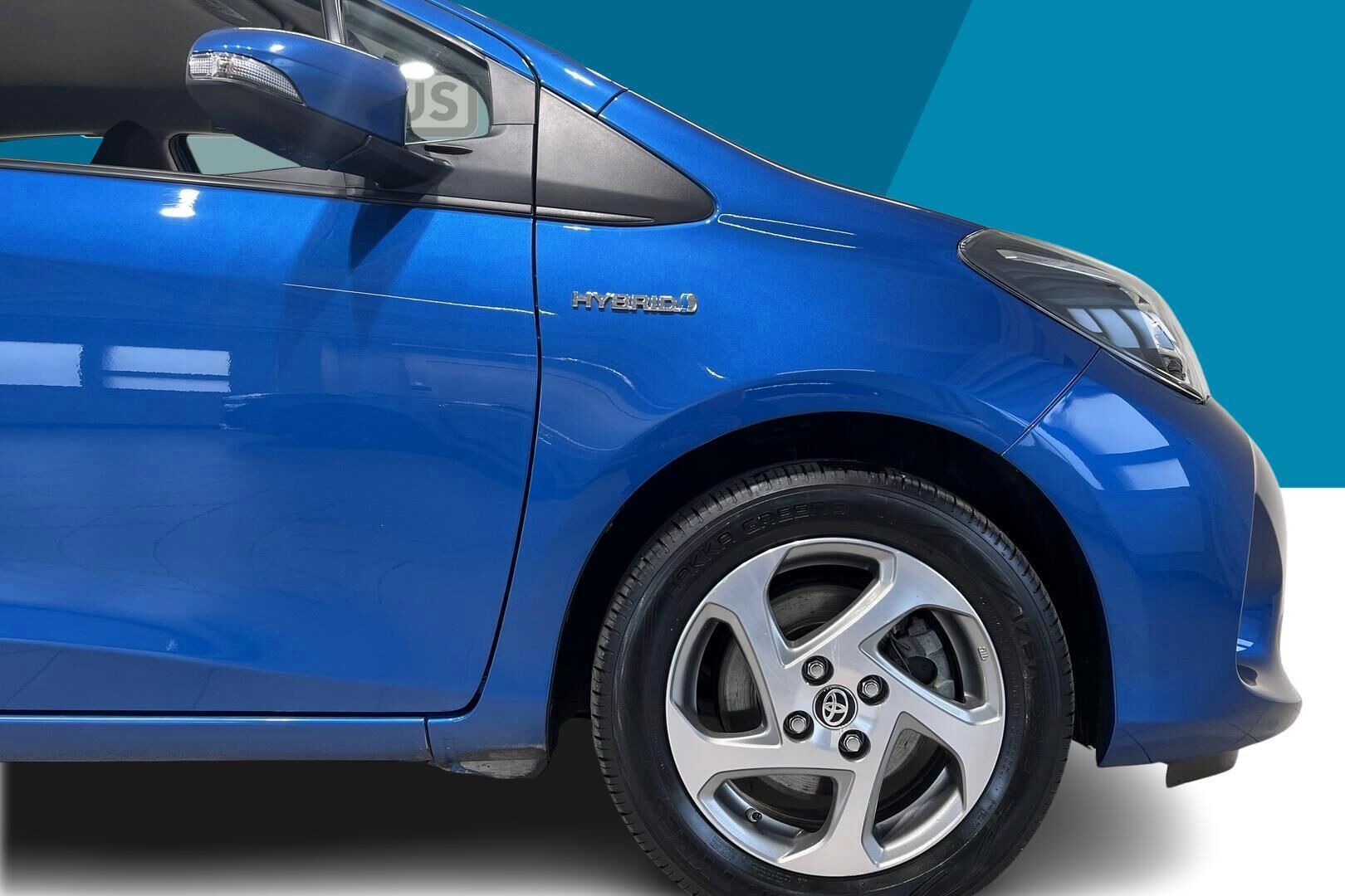 Toyota Yaris iso kuva 13