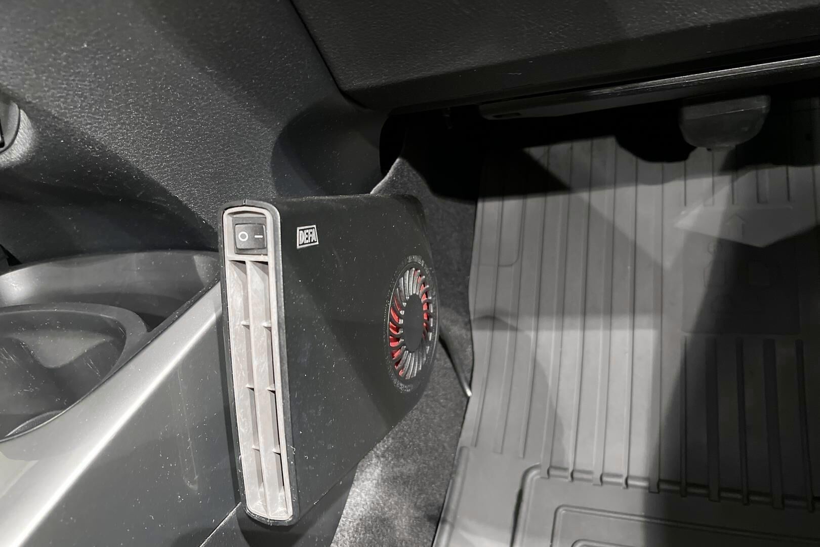 Toyota Yaris iso kuva 21