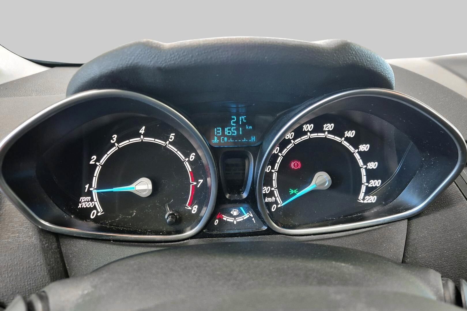 Ford Fiesta iso kuva 10