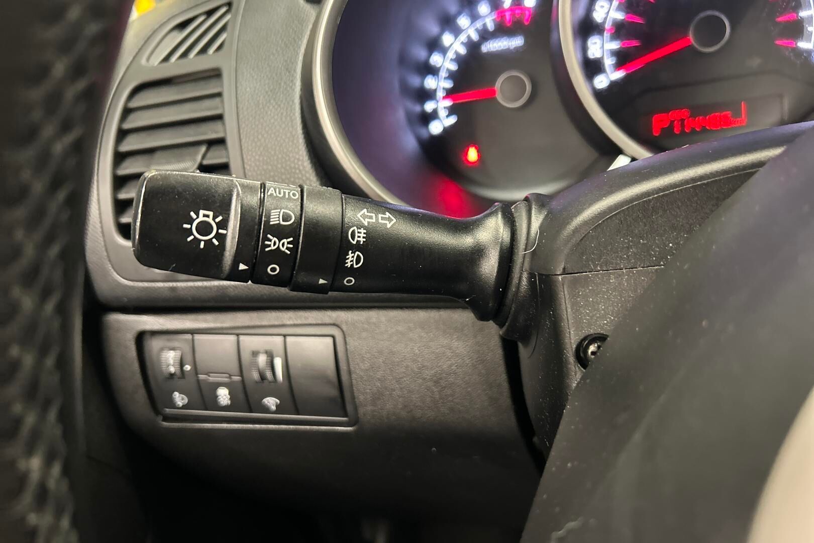 Kia Venga iso kuva 21