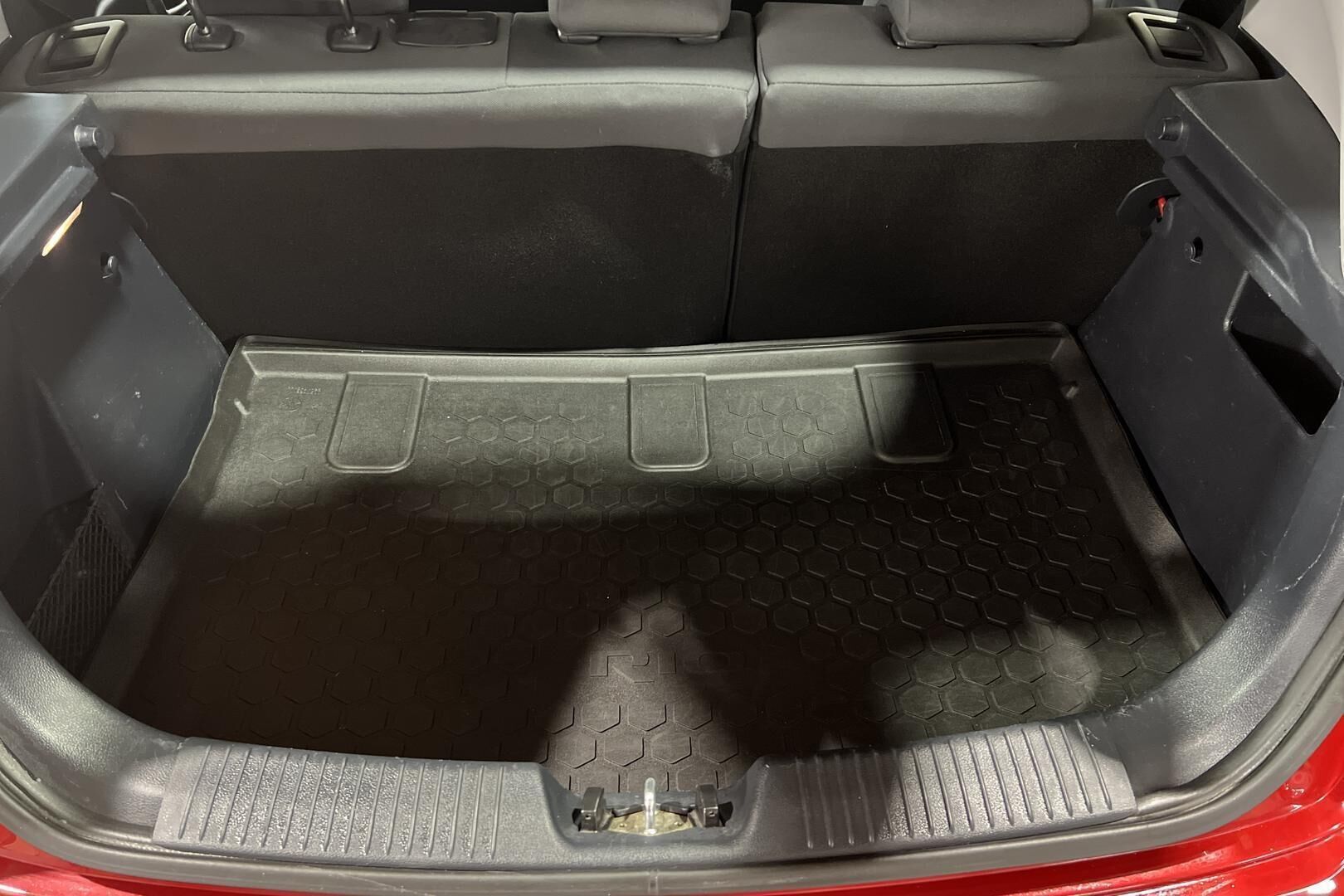 Kia Rio iso kuva 12