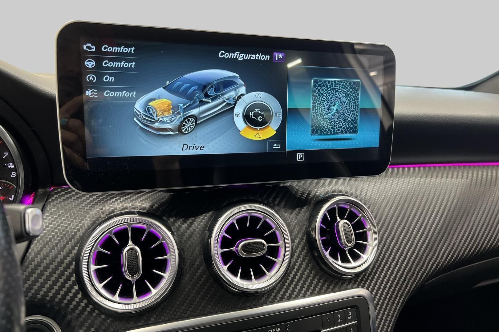 Mercedes-Benz A iso kuva 20