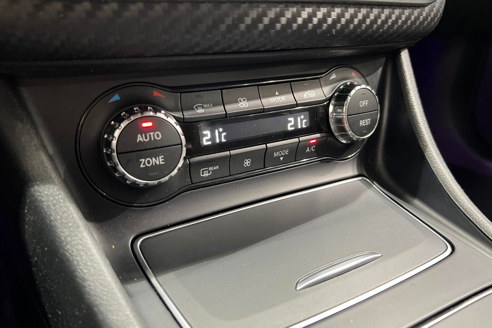 Mercedes-Benz A iso kuva 22