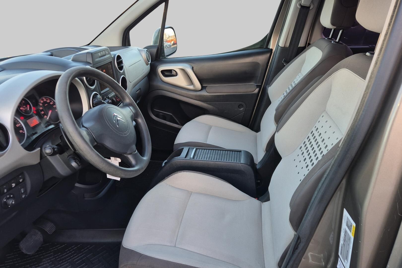 Citroen Berlingo Multispace iso kuva 9