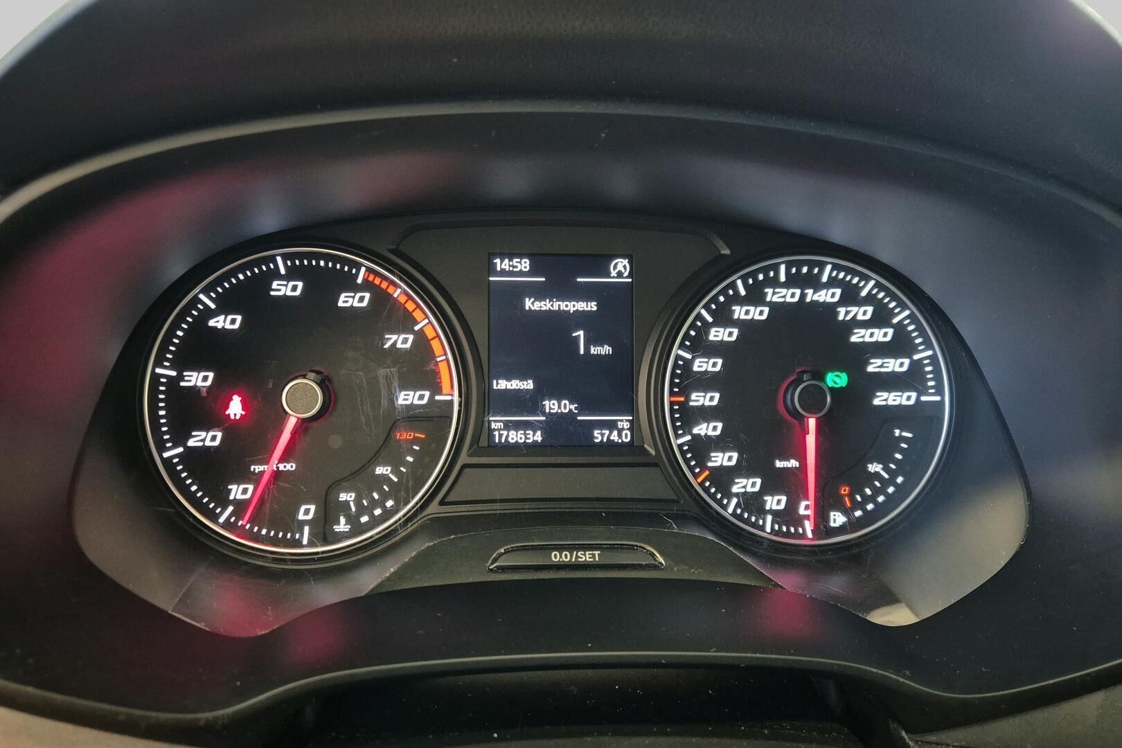 Seat Leon iso kuva 20