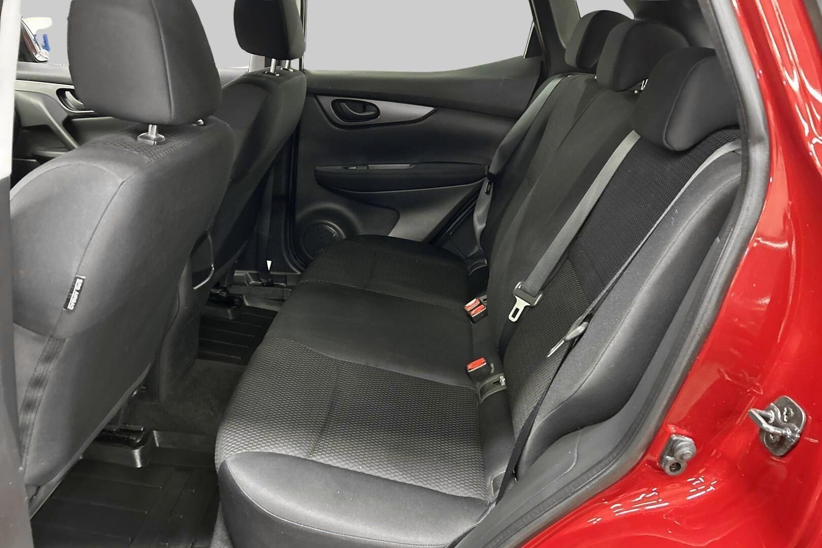 Nissan Qashqai iso kuva 10
