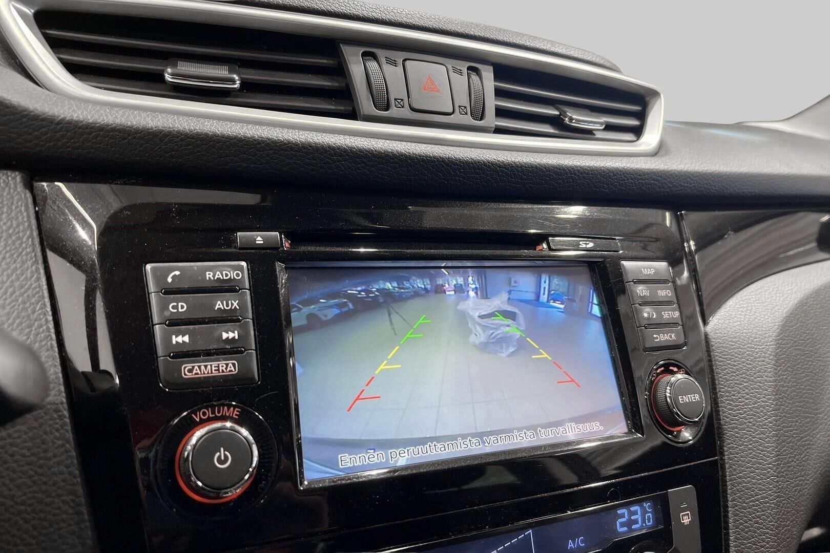 Nissan Qashqai iso kuva 16