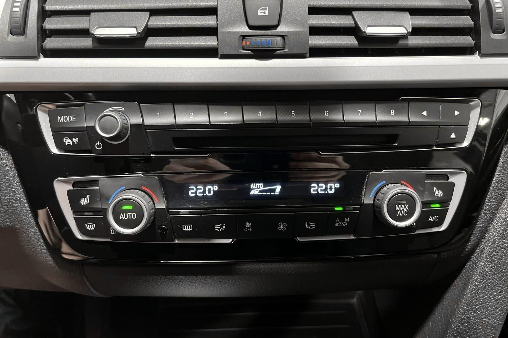 BMW 3-sarja iso kuva 18