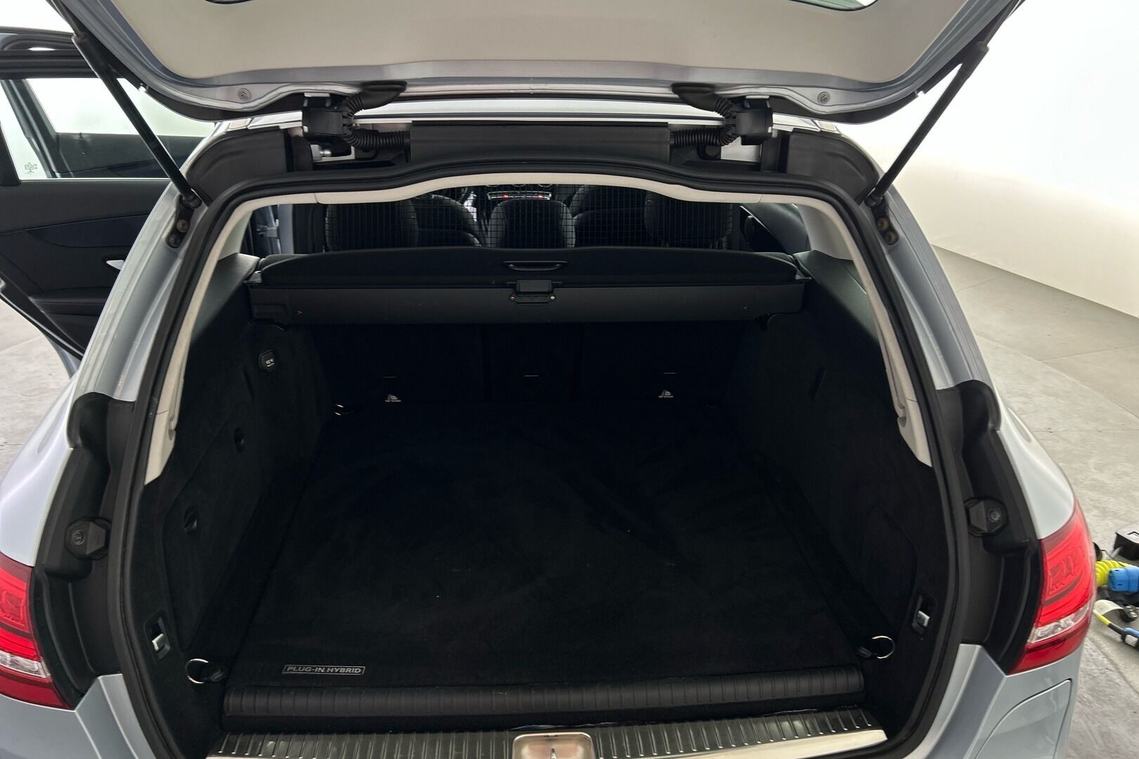 Mercedes-Benz C iso kuva 22