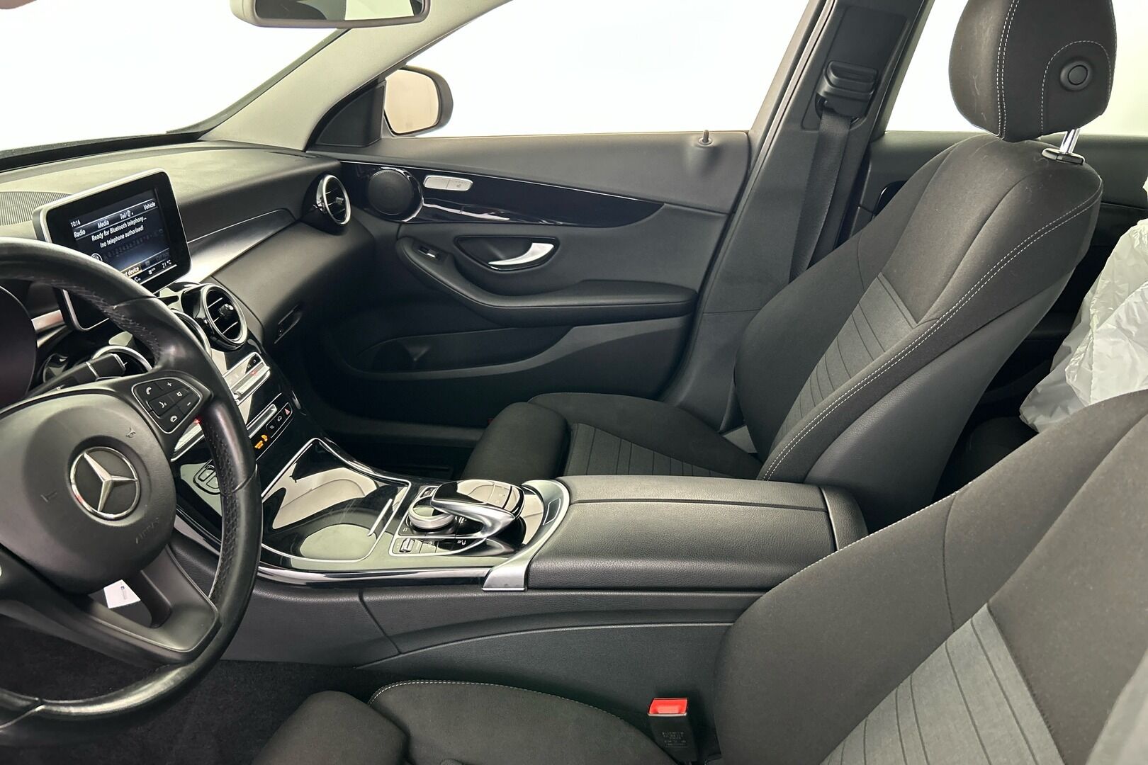 Mercedes-Benz C iso kuva 6