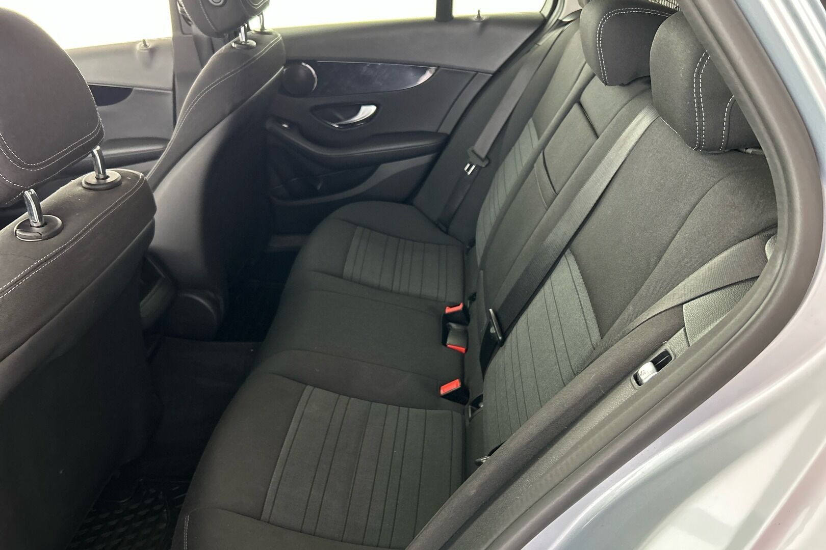 Mercedes-Benz C iso kuva 8