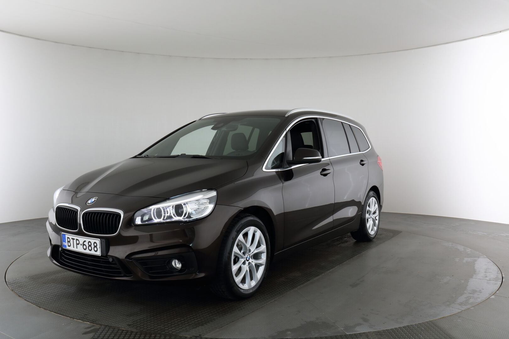 BMW 2-SARJA iso kuva 0