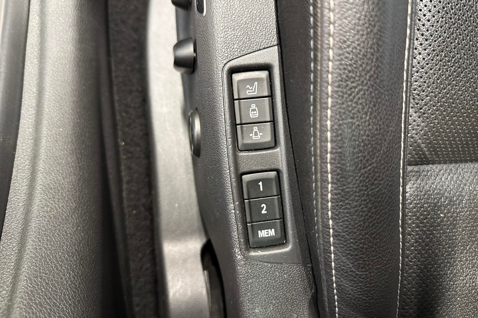 Opel Astra iso kuva 28