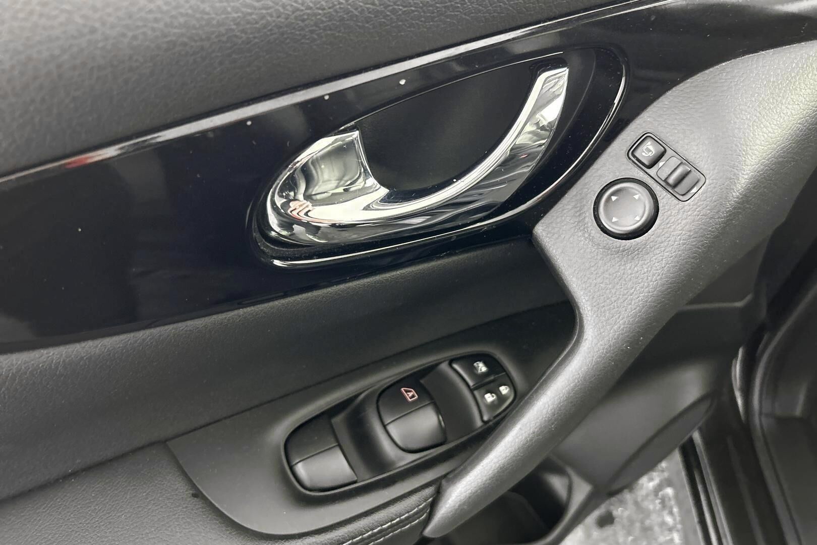 Nissan Qashqai iso kuva 27