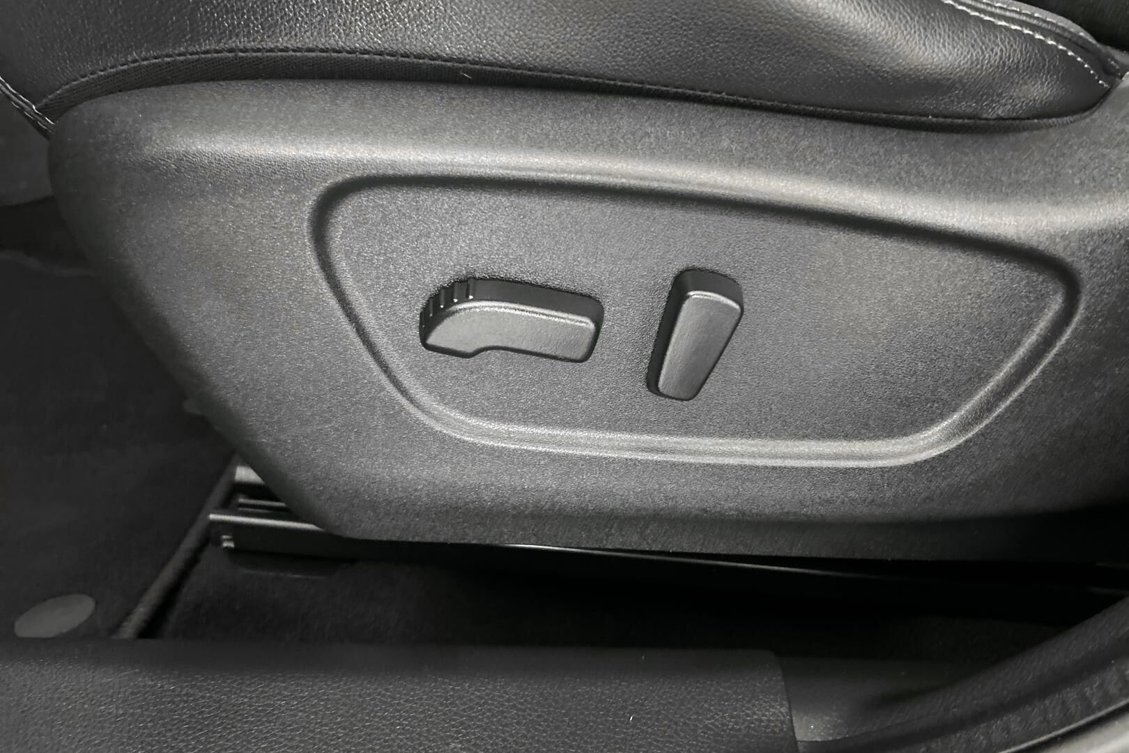 Nissan Qashqai iso kuva 28